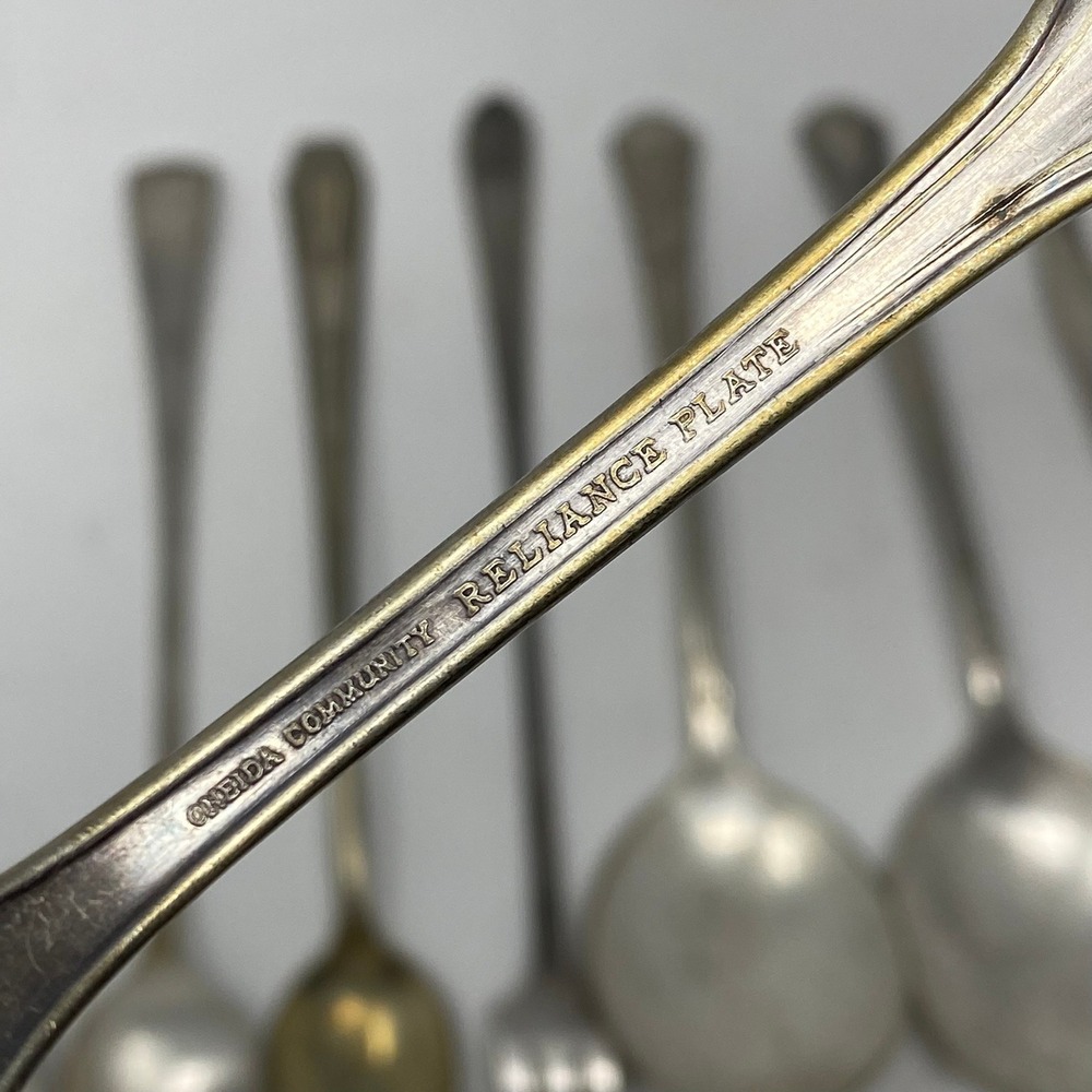 Vintage 15pc Mixed Brand Silverplate Flatware Lot - Picture 14 of 16